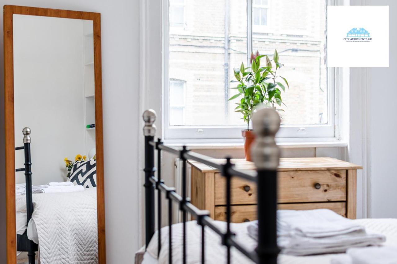 Charming 1 Bed Apartment Near Museum Londra Esterno foto